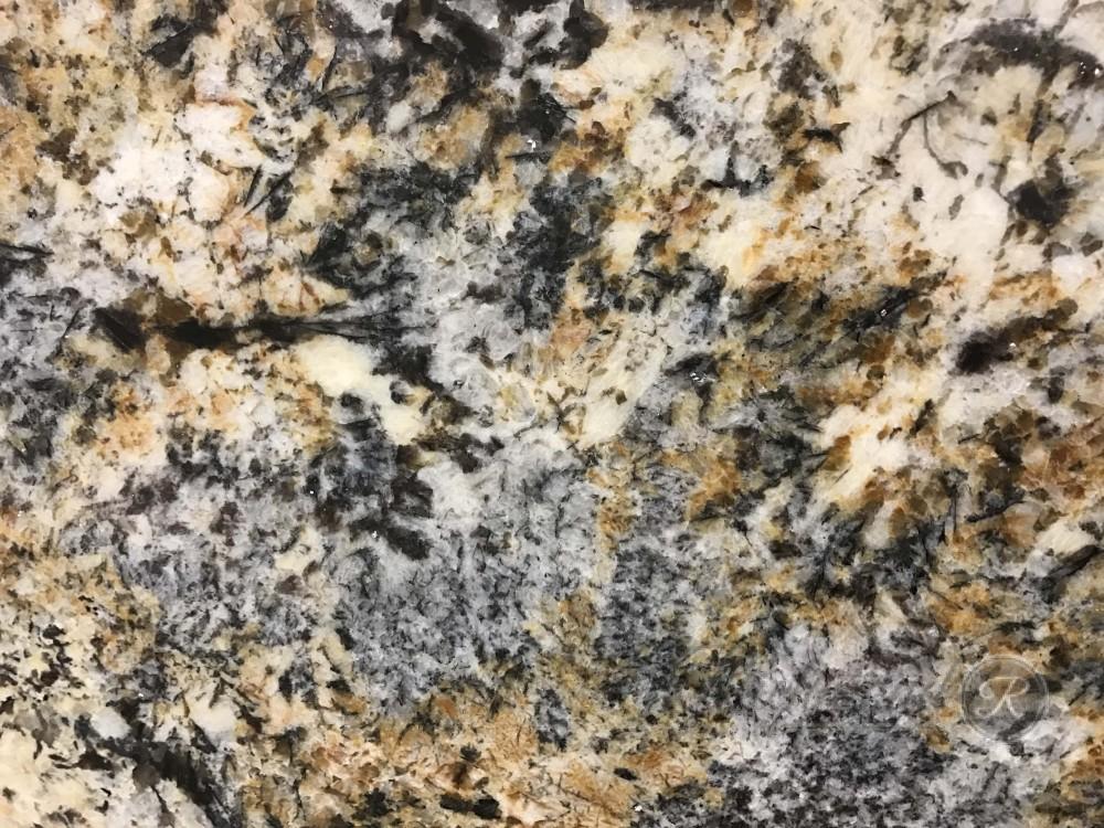 Granite – Caravelas Gold close-min