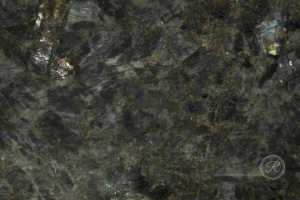 Lemourais_Blue_Close_1