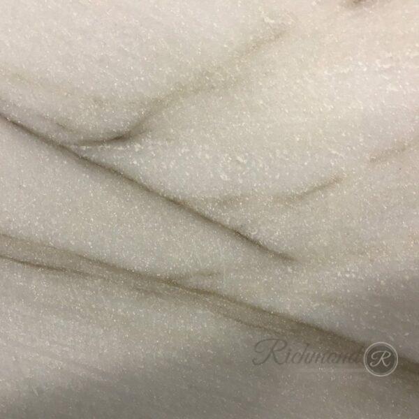 Quartzite - Sky Gold close-min
